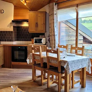  Appartement Les Gets, 3 Pièces, 5 Personnes - Fr-1-598-51